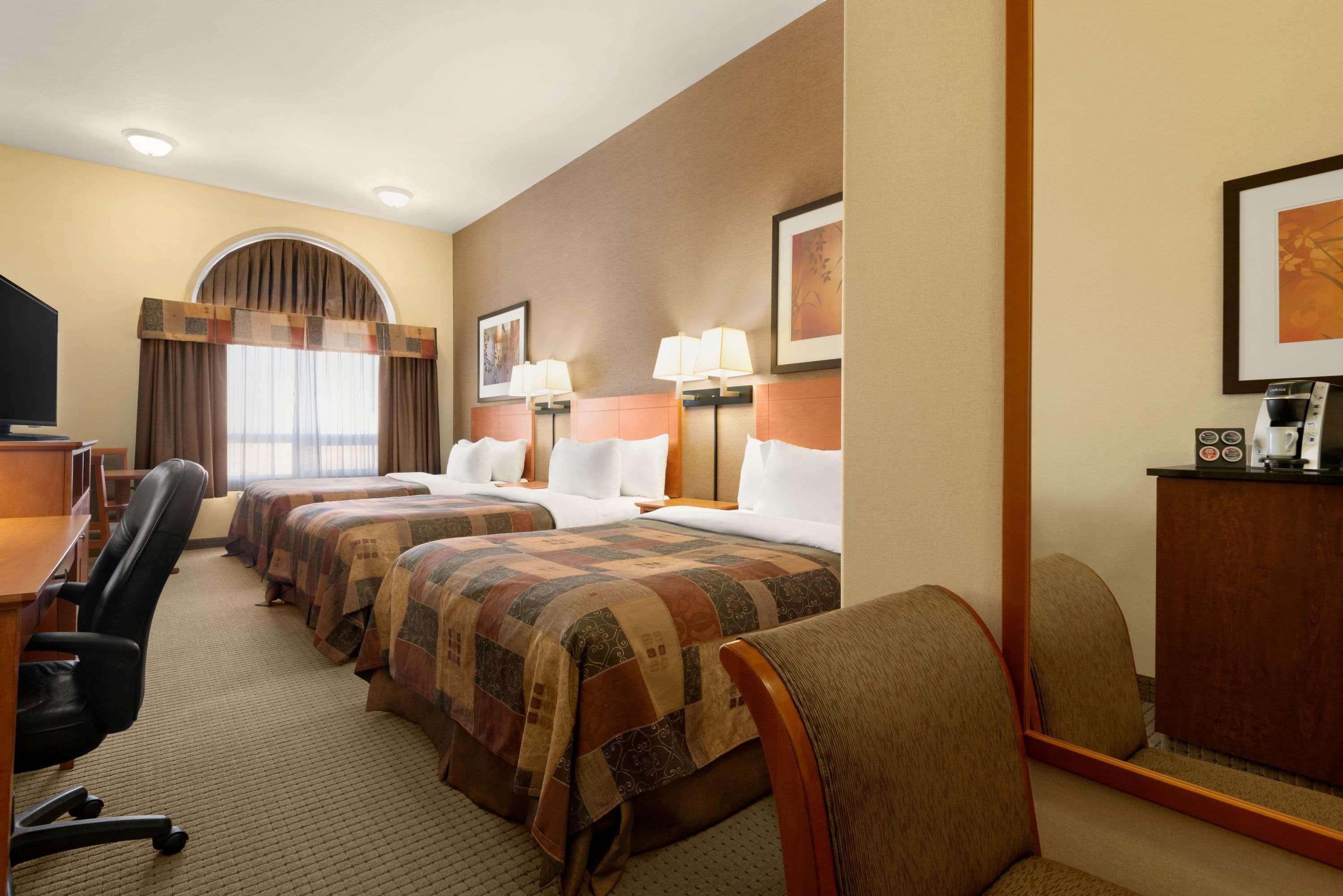 Ramada By Wyndham Drayton Valley Exteriör bild