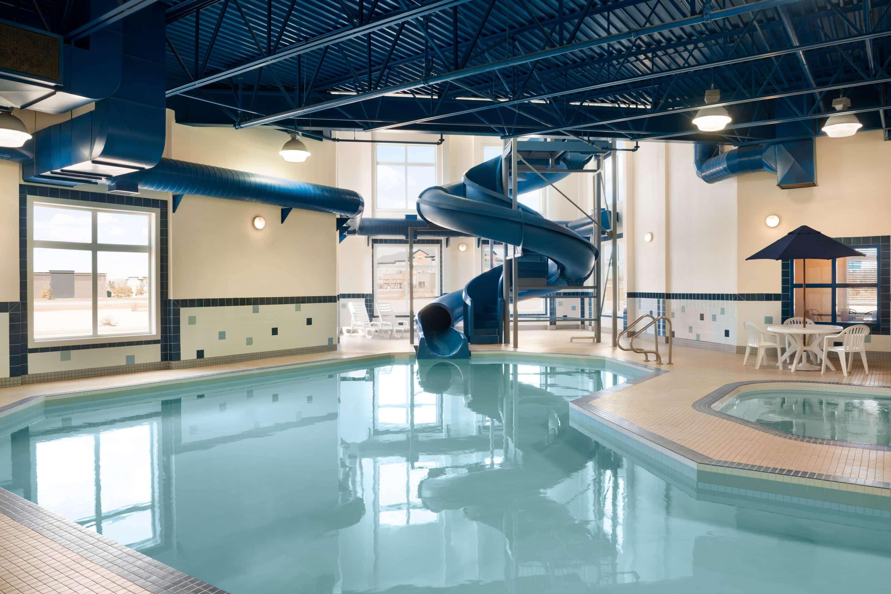 Ramada By Wyndham Drayton Valley Exteriör bild