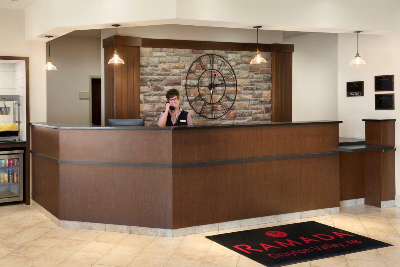 Ramada By Wyndham Drayton Valley Exteriör bild